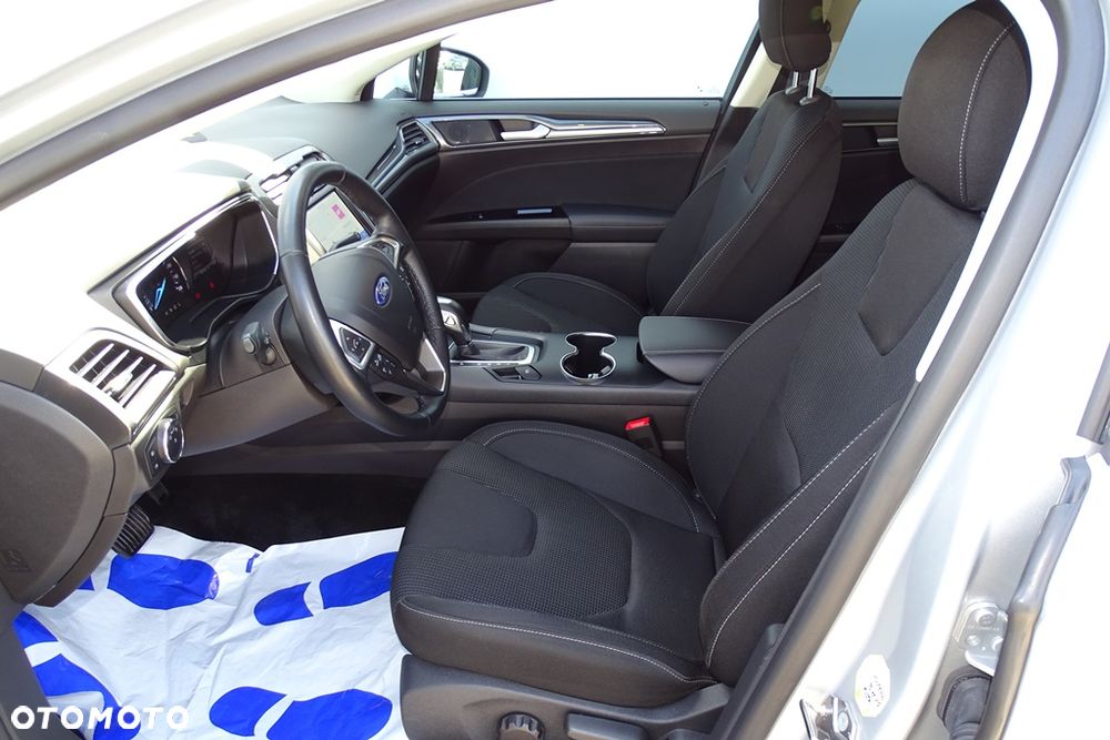 Ford Mondeo 2.0 Hybrid Titanium - 18