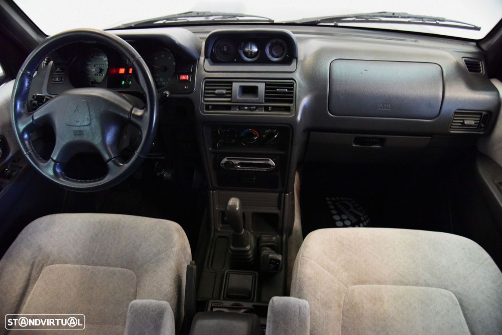 Mitsubishi Pajero 2.8 TD GLX Longo - 9