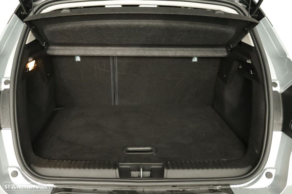 Renault Captur 1.0 TCe Techno Bi-Fuel - 26