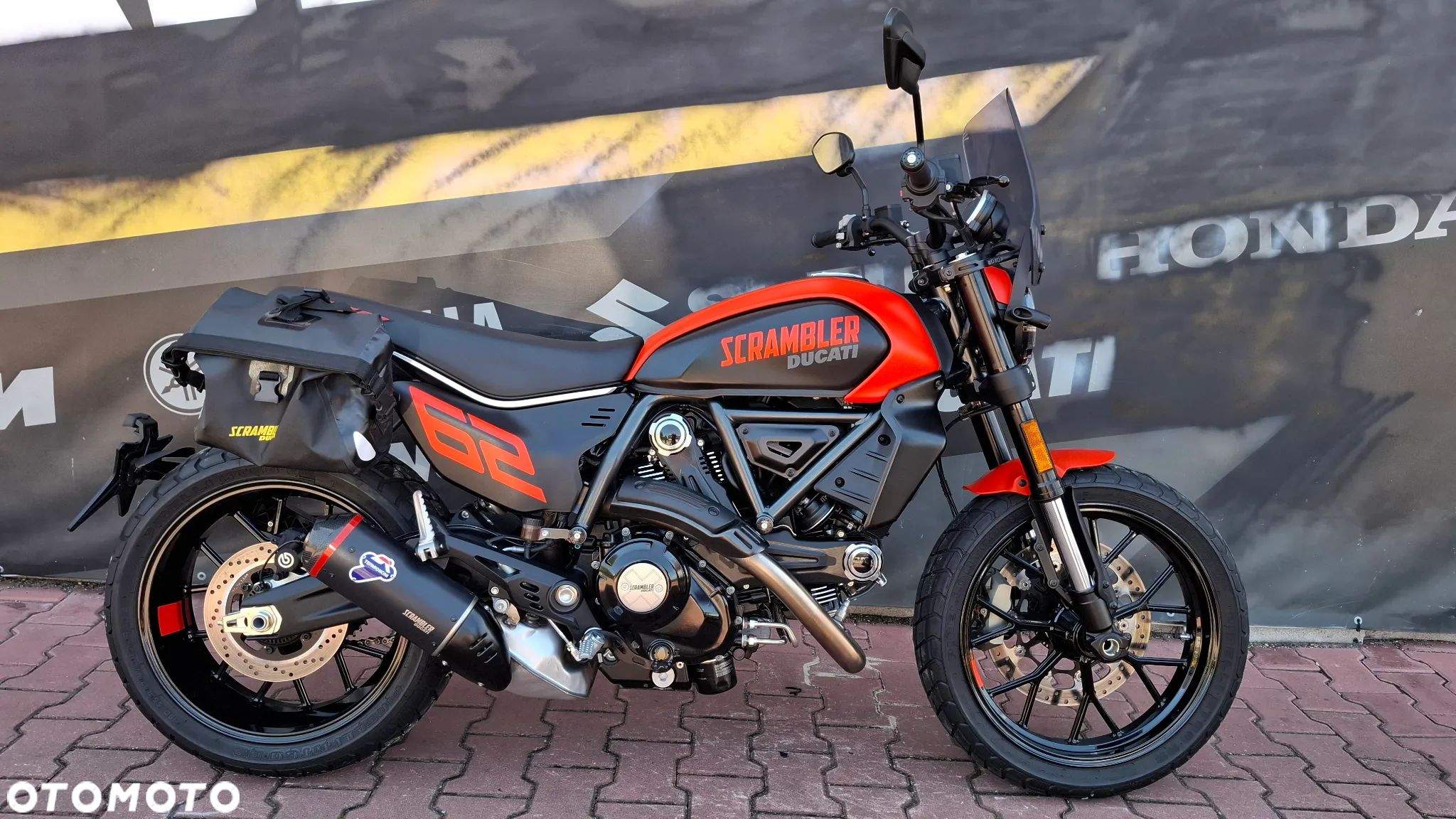 Ducati Scrambler - 1