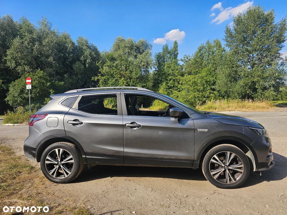 Nissan Qashqai 1.3 DIG-T N-Connecta - 8