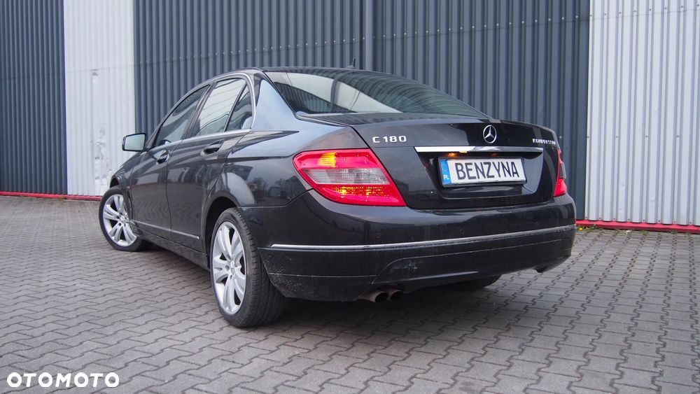 Mercedes-Benz Klasa C 180 Kompressor BlueEFFICIENCY Elegance - 2