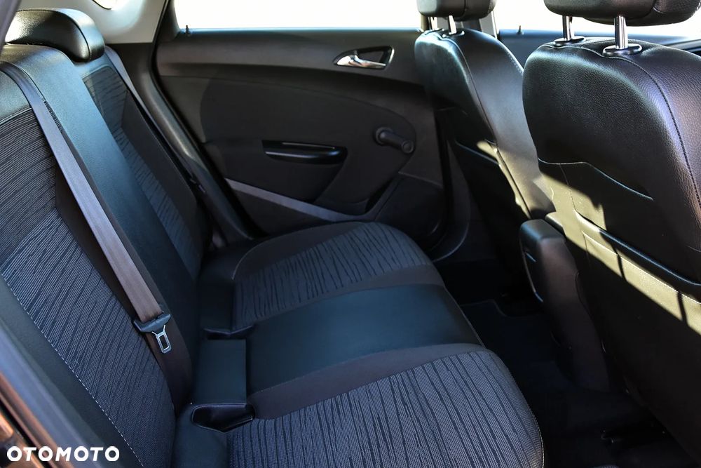 Opel Astra 1.4 T Cosmo EU6 - 28