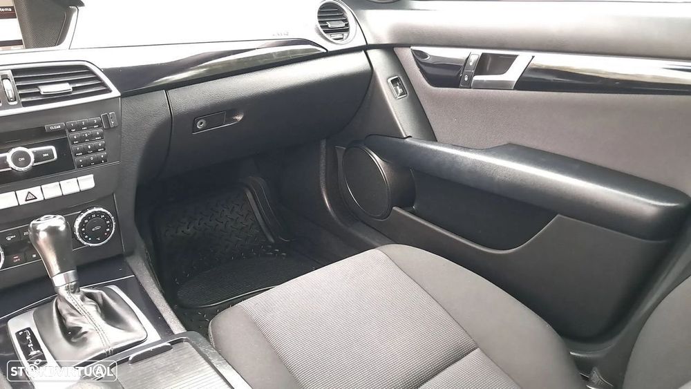 Mercedes-Benz C 200 CDi Elegance BE Aut. - 32