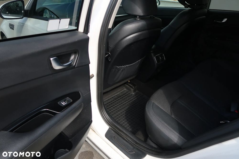 Kia Optima 1.6 T-GDI L DCT - 25