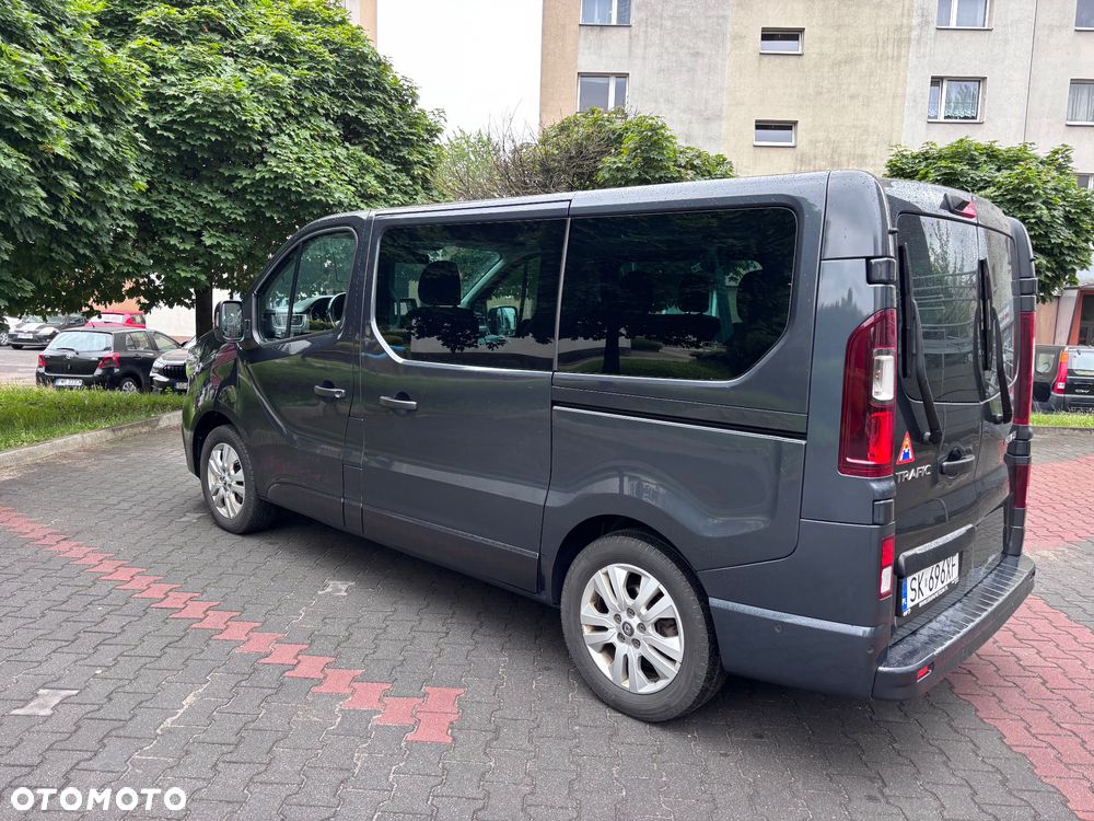 Renault Trafic 2.0 dCi EDC - 4