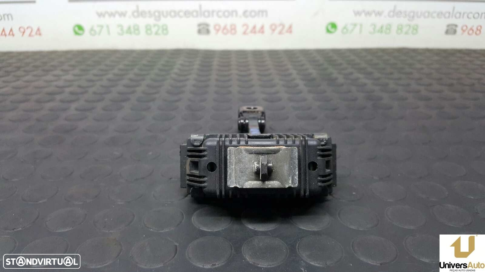RETENTOR DA PORTA DIANTEIRA DIREITA BMW SERIE 3 BERLINA (E90) 320D - 3