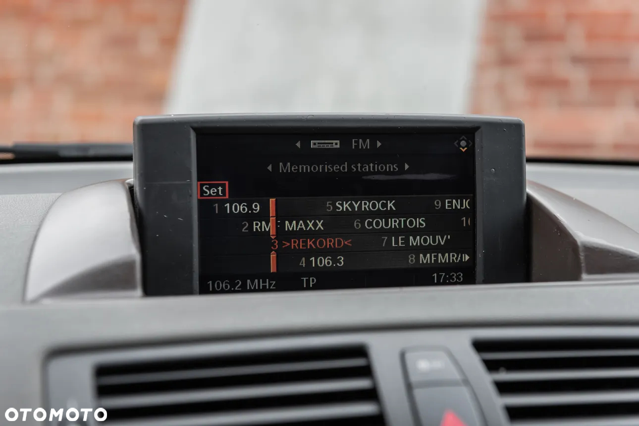 BMW Seria 1 120d - 19