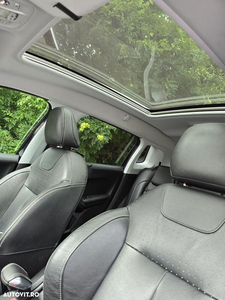 Peugeot 2008 1.6 e-HDi FAP STT Allure - 11