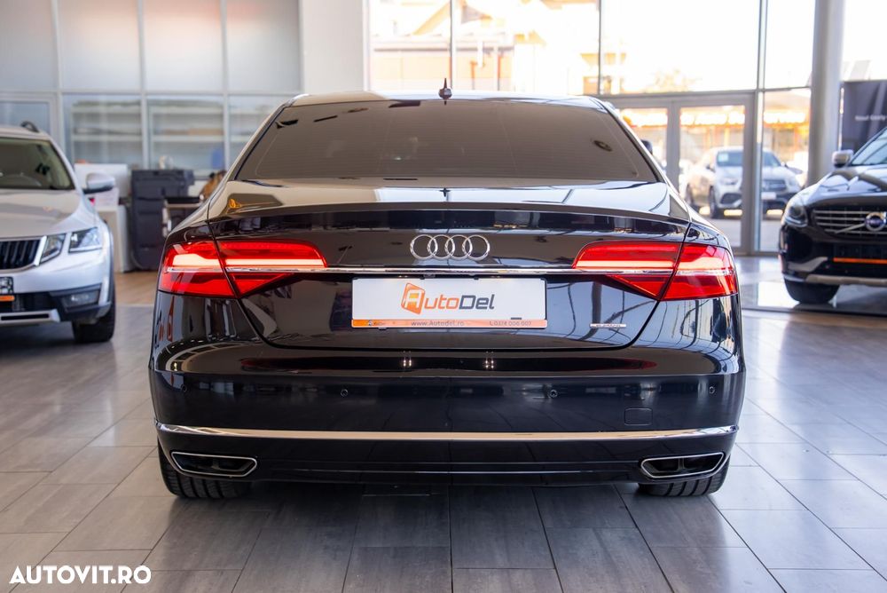 Audi A8 - 10