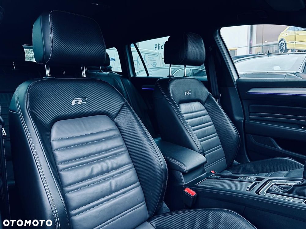 Volkswagen Passat - 17