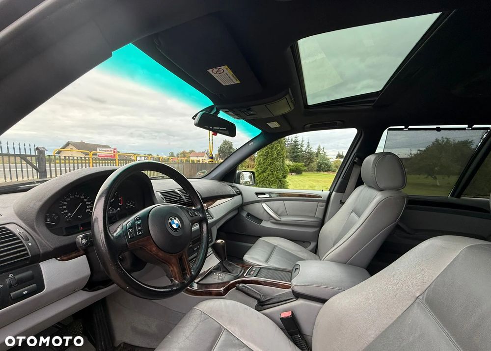 BMW X5 3.0 i - 12