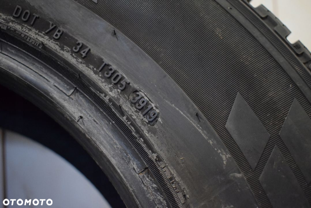 R15C 215/70 Pirelli Carrier Winter pojedyncza - 4