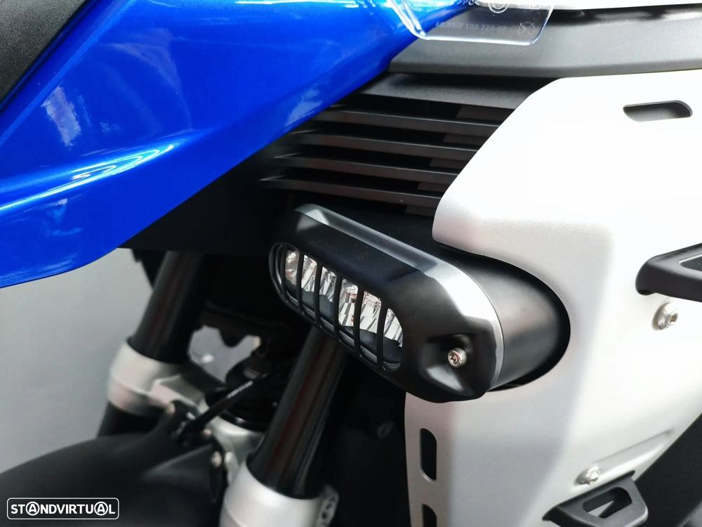 BMW R 1300 GS Adventure Trophy - 25