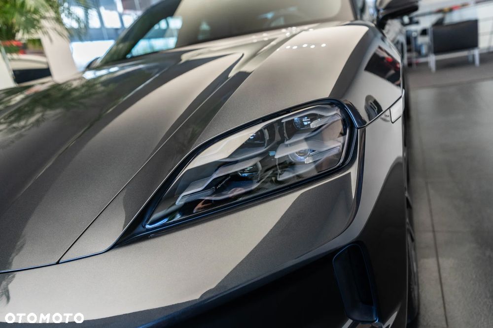 Porsche Taycan 105kWh 4S Black Edition - 31