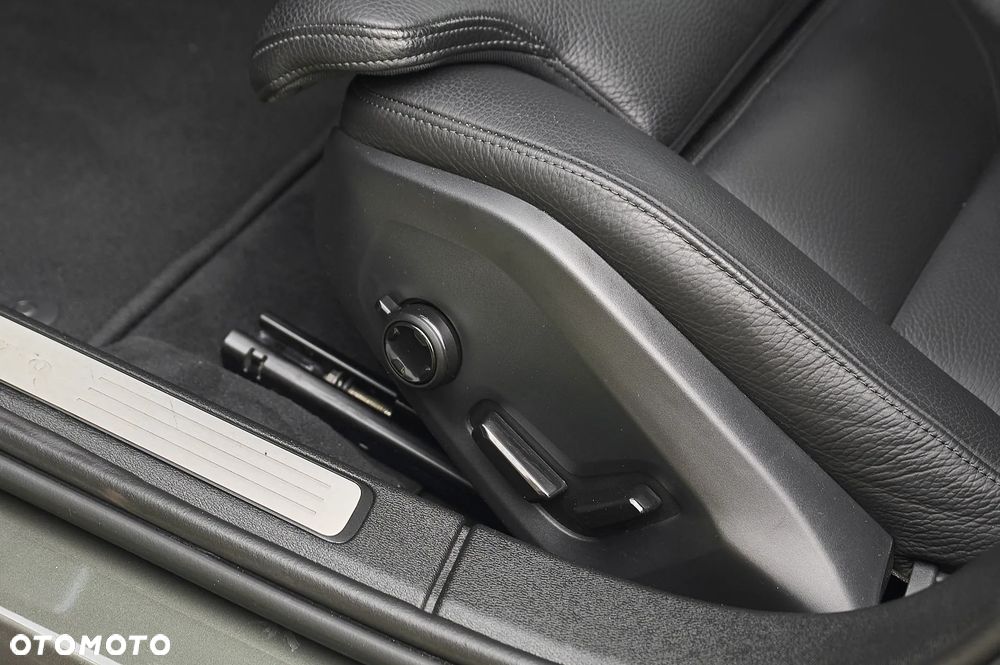 Volvo S60 T5 Inscription - 32