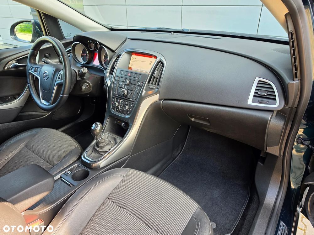 Opel Astra 1.4 Turbo Exklusiv - 22