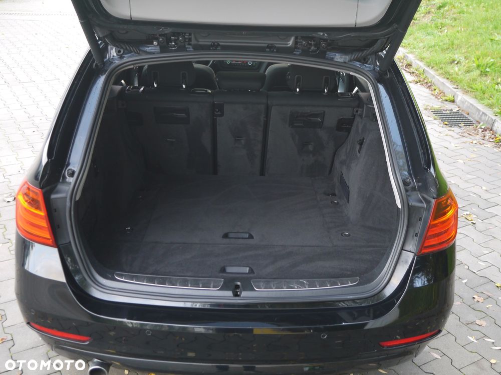 BMW Seria 3 320d Touring Efficient Dynamics Edition - 7
