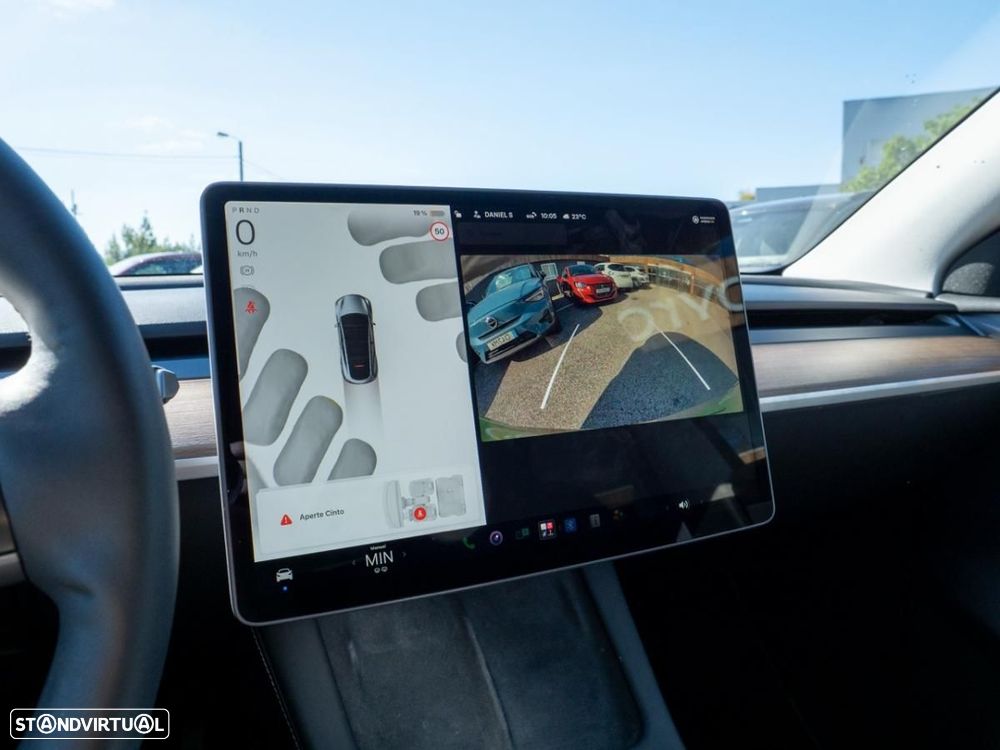 Tesla Model Y Standard - 37