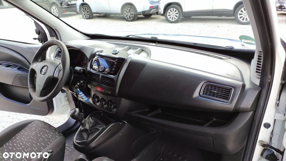 Opel Combo - 23