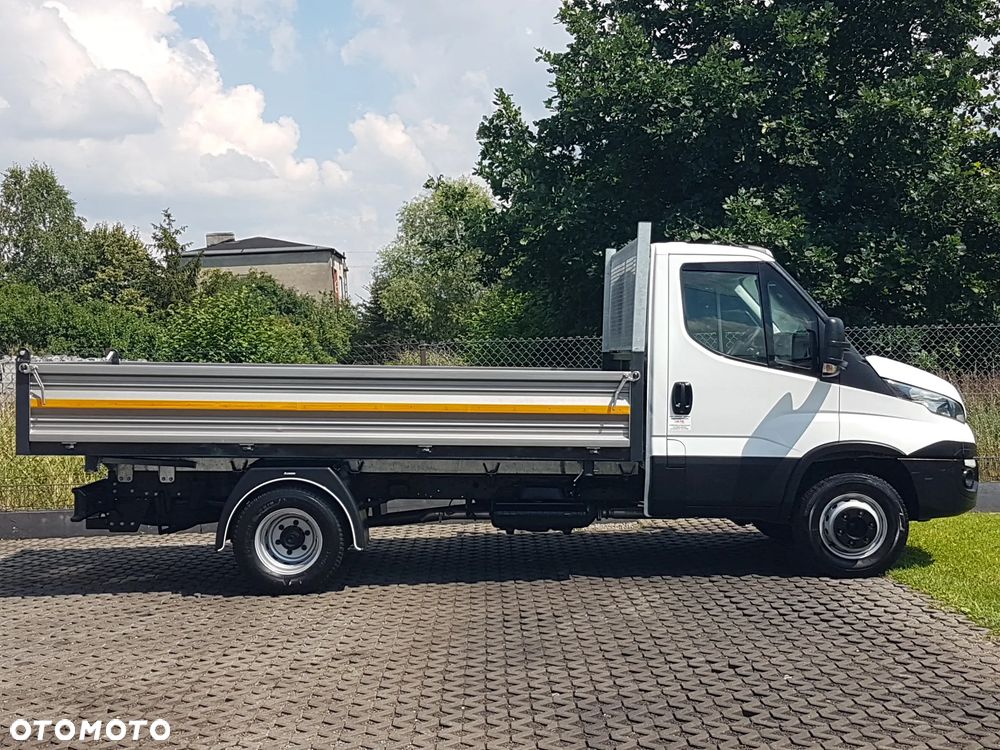 Iveco 70C18 WYWROTKA 3 STRONNA KIPER 4,0x2,2 BLIŹNIAKI 7 TON KLIMA HAK MANUAL 6-BIEGÓW - 13