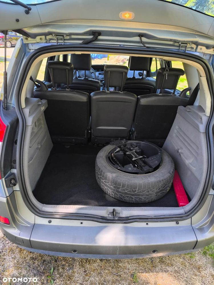 Renault Scenic 2.0 16V Luxe Privilege - 15