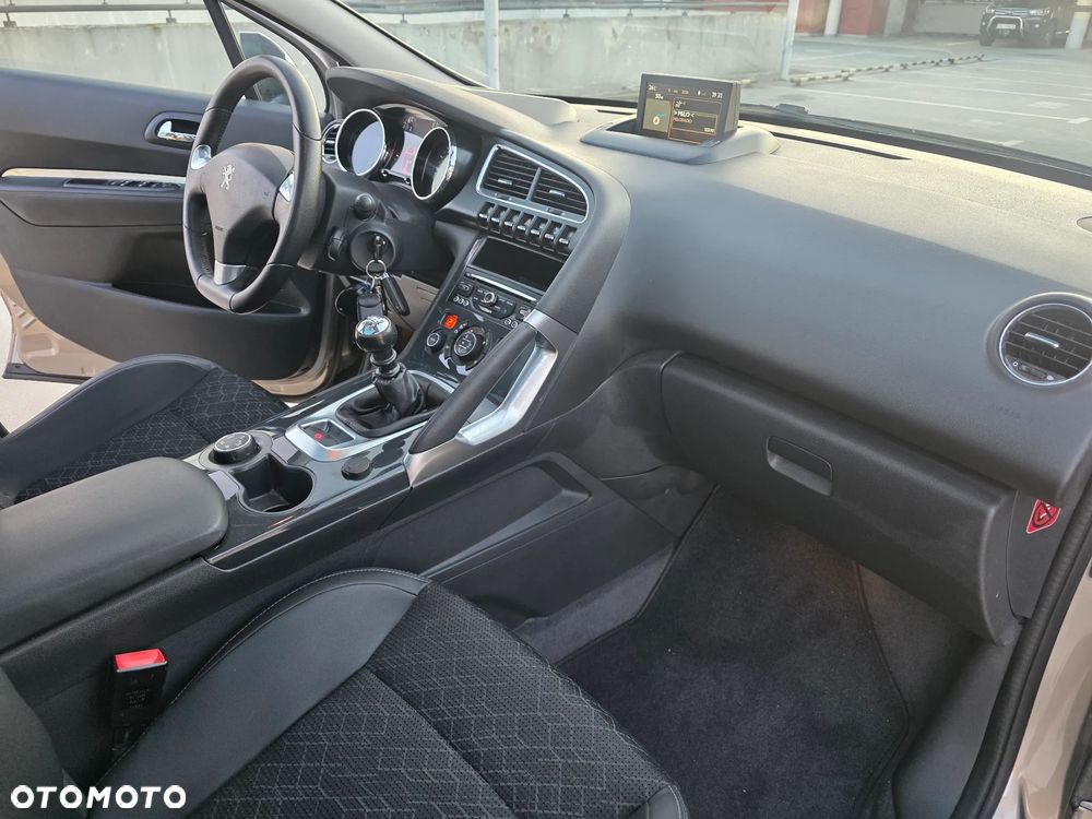 Peugeot 3008 HDi FAP 150 Allure - 21