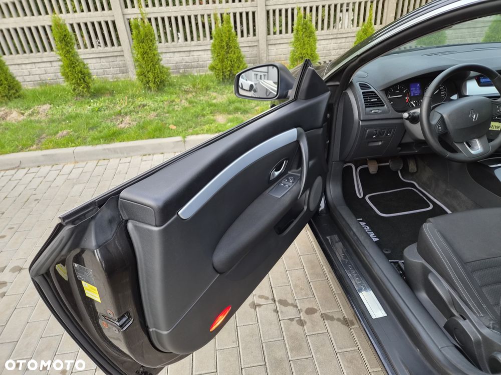 Renault Laguna 2.0 dCi Monaco GP2 - 25