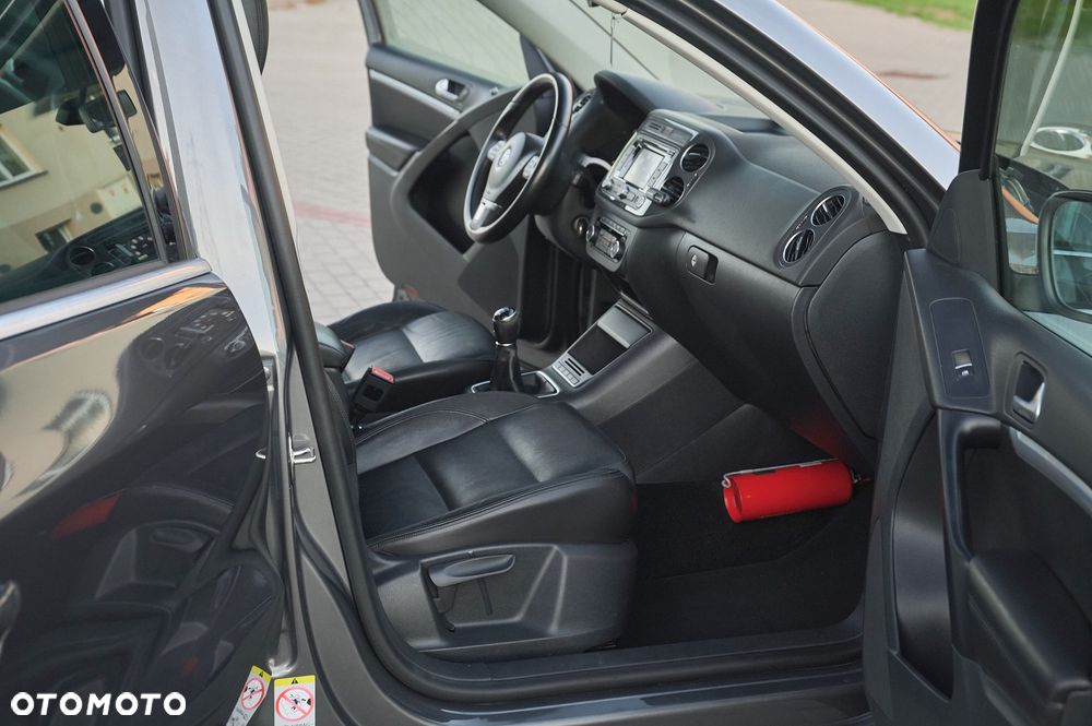 Volkswagen Tiguan 1.4 TSI BlueMotion Technology Exclusive - 27