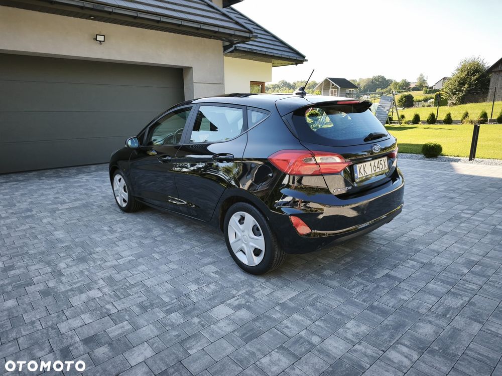 Ford Fiesta - 24