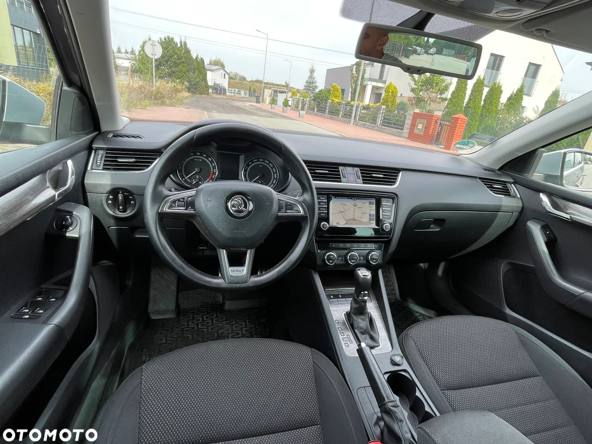 Skoda Octavia Scout 2.0 TDI 4x4 DSG - 30