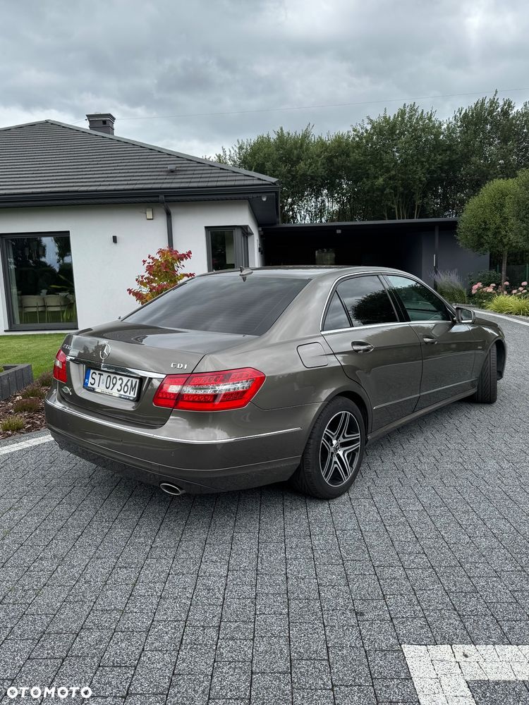 Mercedes-Benz Klasa E 350 CDI 4-Matic BlueEff Avantgarde - 2