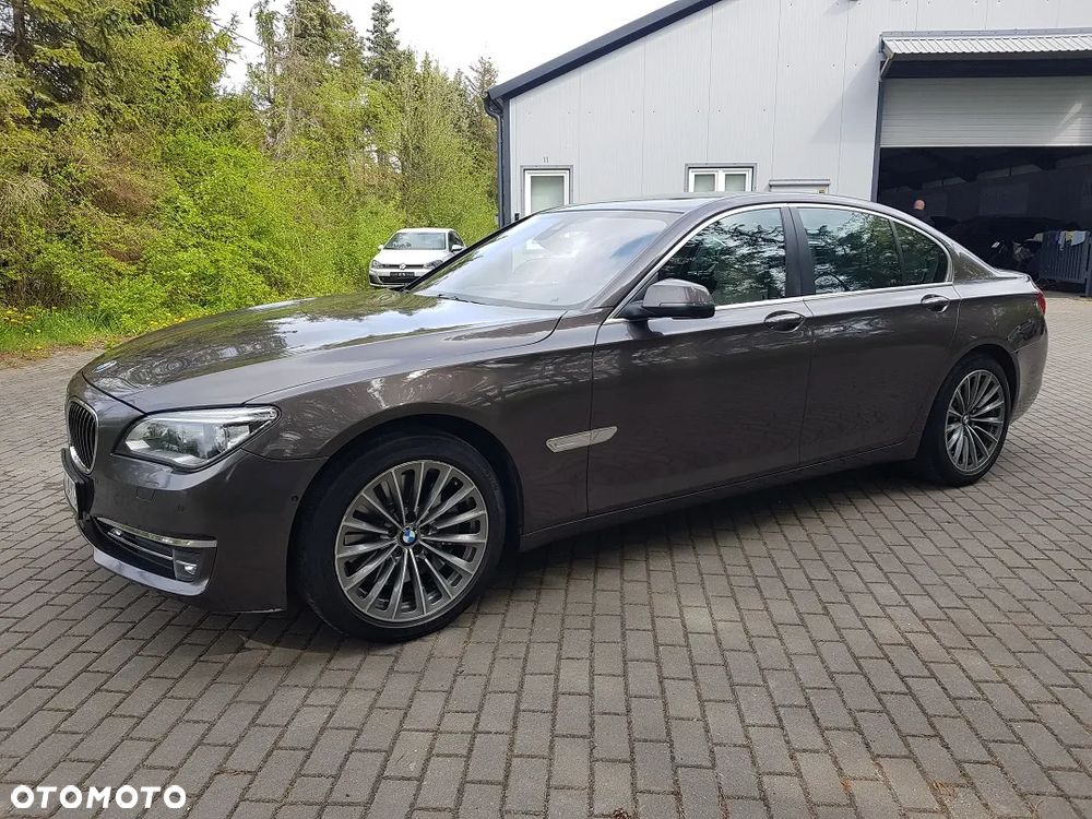 BMW Seria 7 750d xDrive - 2