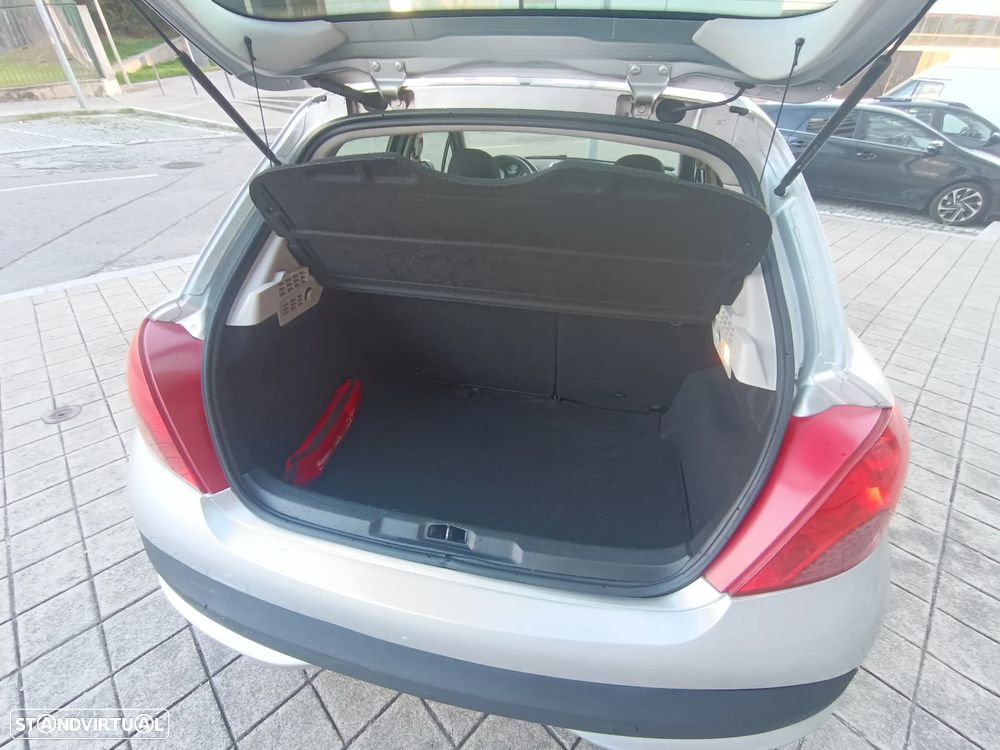 Peugeot 207 1.4 HDi Active - 20