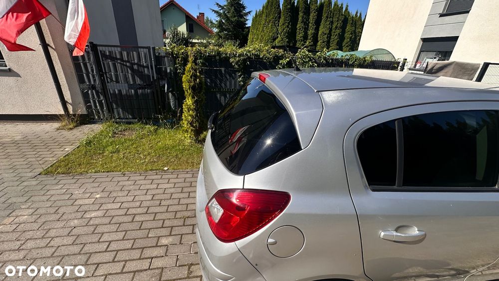 Opel Corsa 1.2 16V 111 - 8