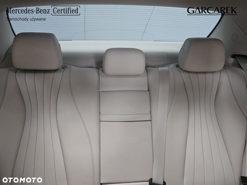 Mercedes-Benz Klasa E - 22