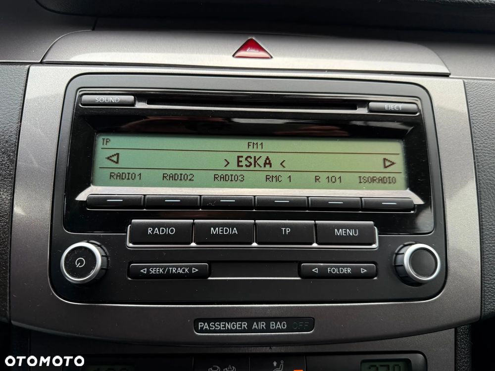 Volkswagen Passat 2.0 TDI DPF Individual - 17