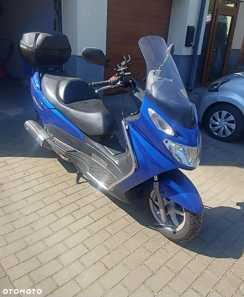 Suzuki Burgman - 9