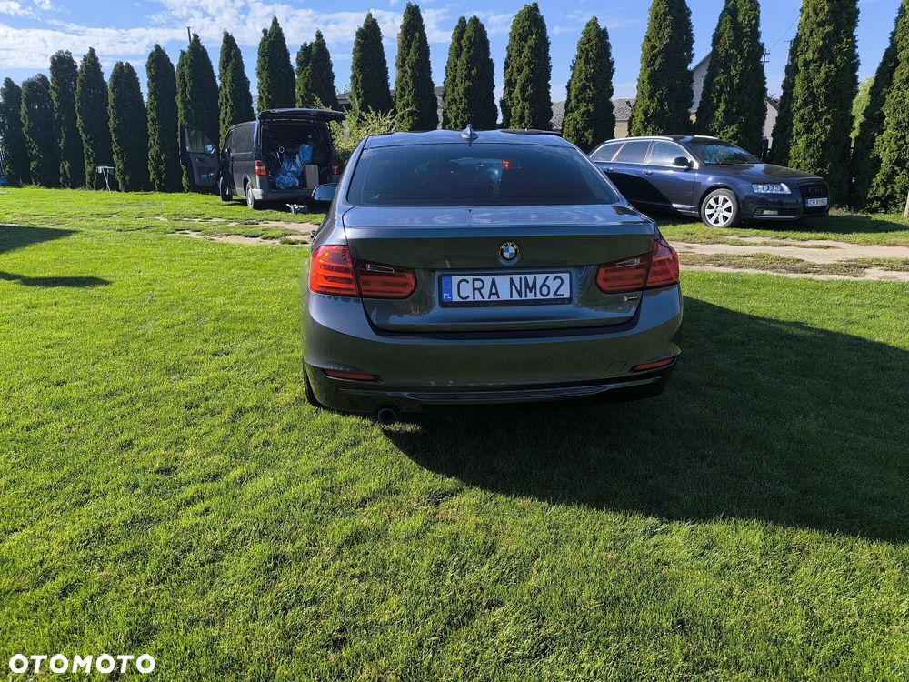 BMW Seria 3 - 27