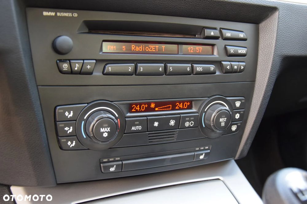BMW Seria 3 318i - 26