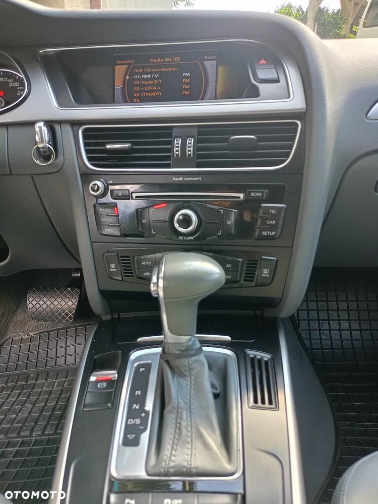 Audi A4 Limousine 2.0 TDI DPF multitronic Ambiente - 11