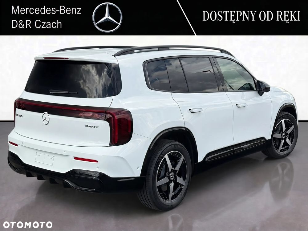 Mercedes-Benz GLB - 8