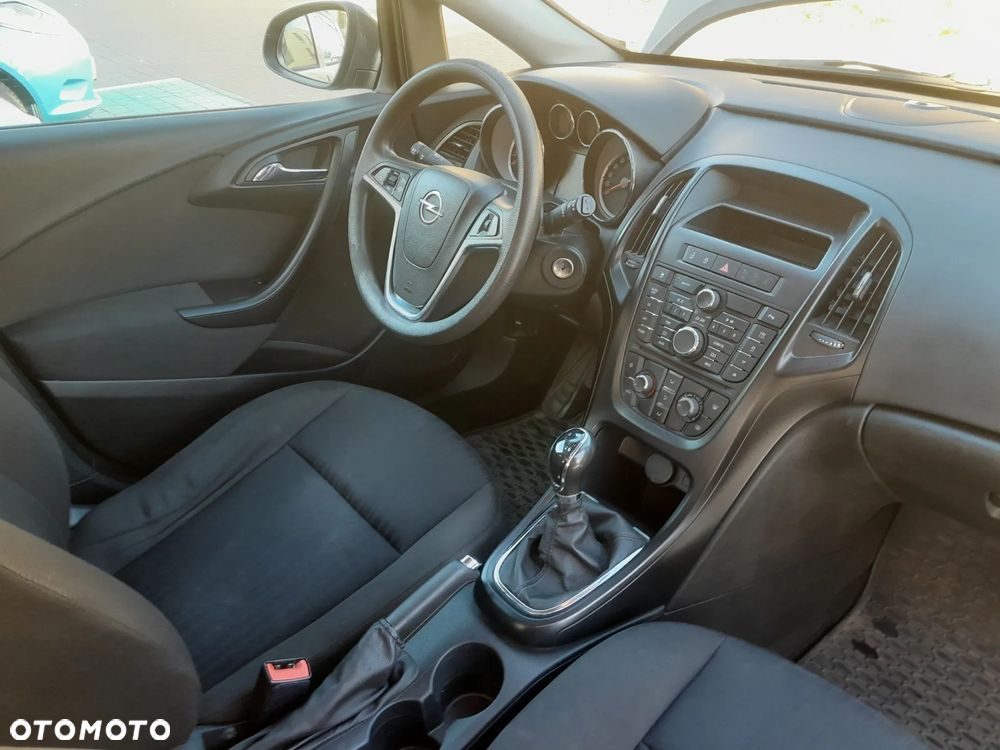 Opel Astra 1.6 CDTI Essentia - 13
