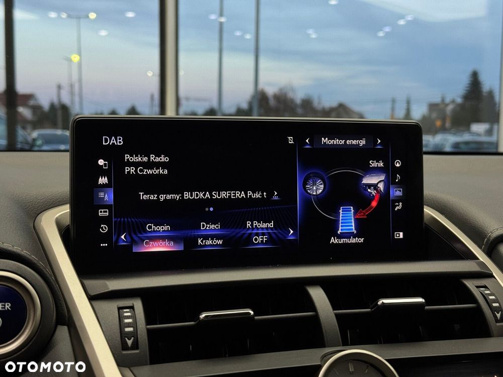 Lexus NX 300h Business Edition AWD - 27