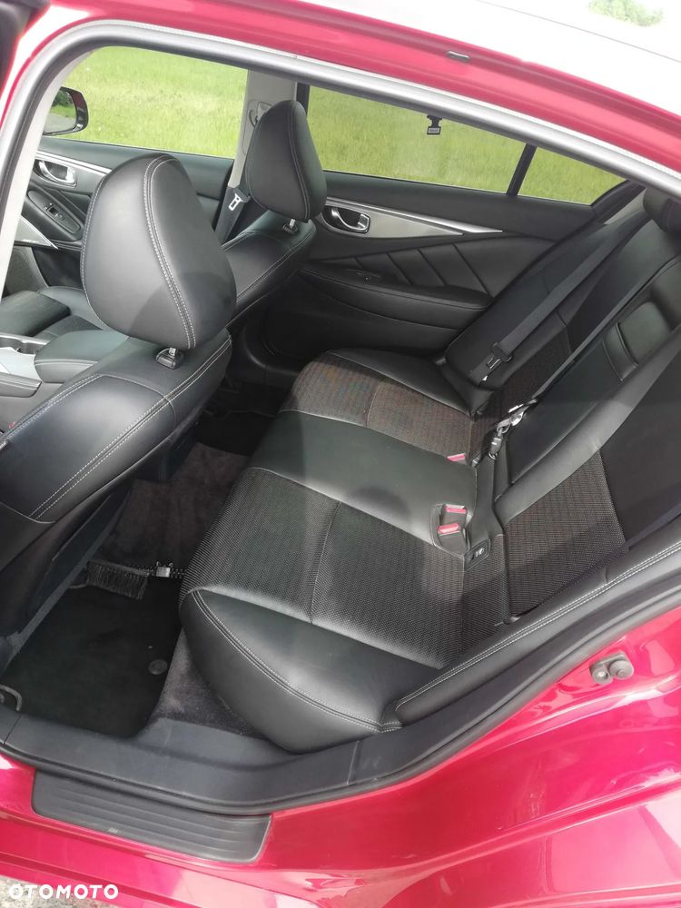 Infiniti Q50 2.0t Sport EU6 - 9