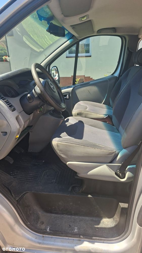 Opel vivaro - 6