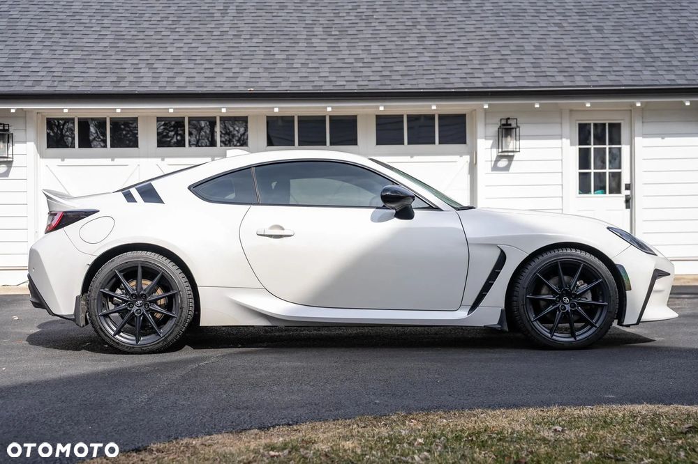 Toyota GR86 2.4 Dynamic - 6