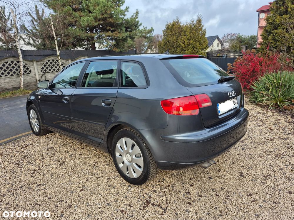 Audi A3 Sportback 1.9 TDI Ambiente - 9