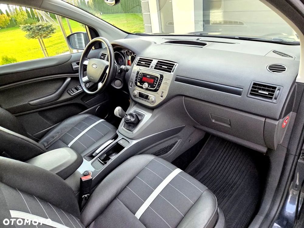 Ford Kuga - 18