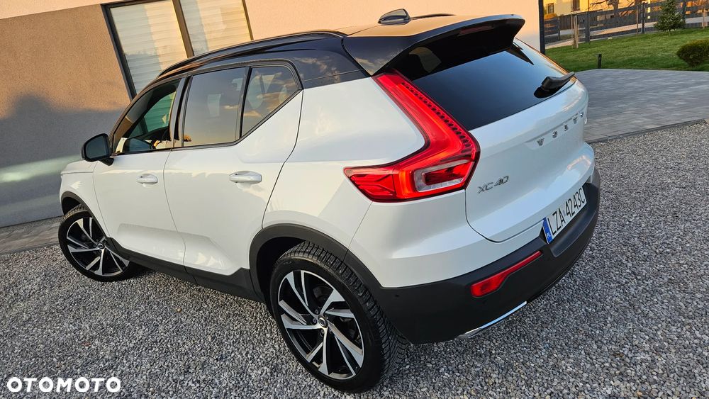 Volvo XC 40 T5 AWD Geartronic R-Design - 3